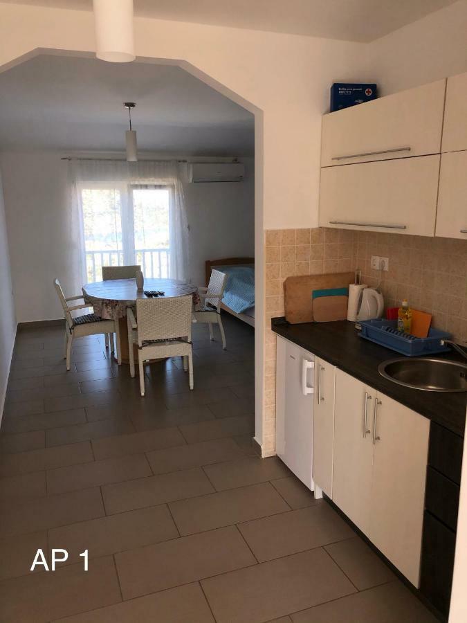 Apartments Zora Rogoznica  Bagian luar foto